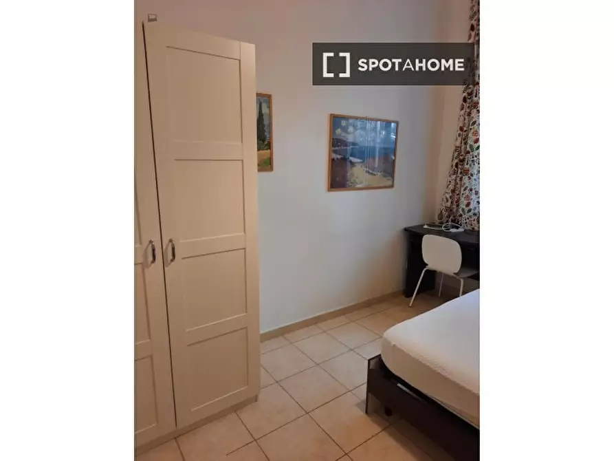 Immagine 6 di Camera condivisa in affitto  in Via Agri a Roma