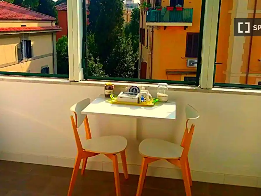 Immagine 12 di Camera condivisa in affitto  in Via dei Monti Lepini a Roma