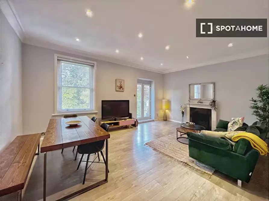 Immagine 12 di Appartamento in affitto  in Daleham Gardens a Camden Town