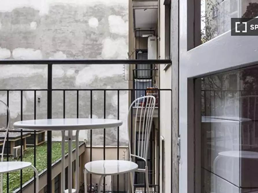 Immagine 12 di Camera condivisa in affitto  in Via Andrea Costa a Milano