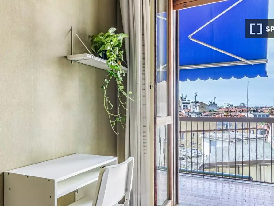 Immagine 2 di Camera condivisa in affitto  in Viale Gran Sasso a Milano