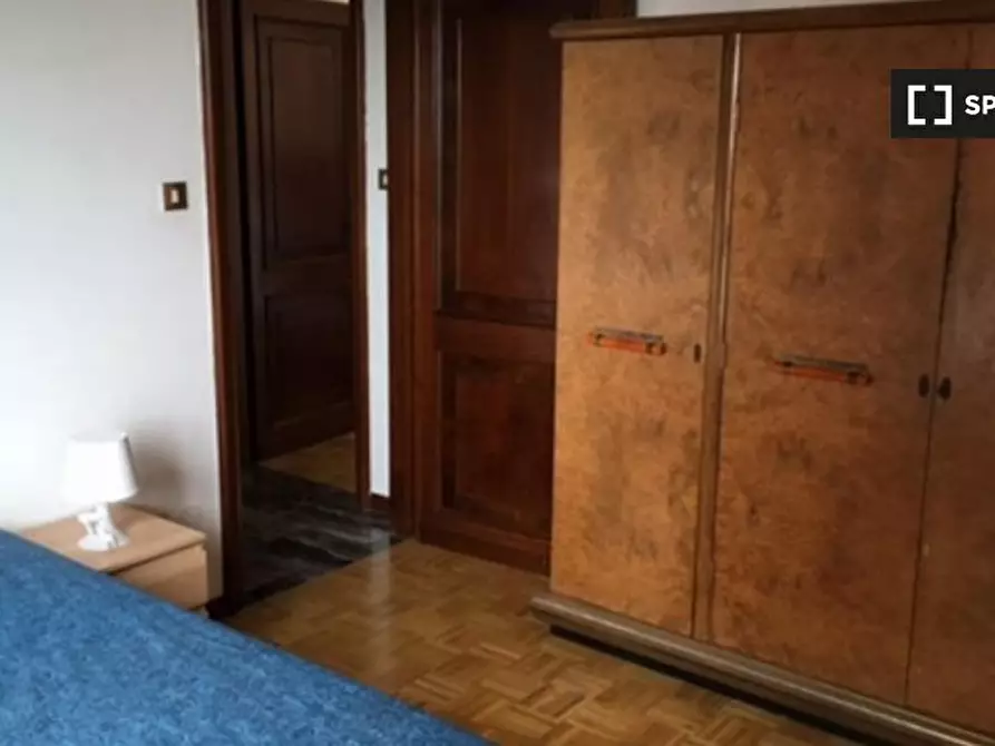 Immagine 16 di Camera condivisa in affitto  in Via San Donato a Bologna