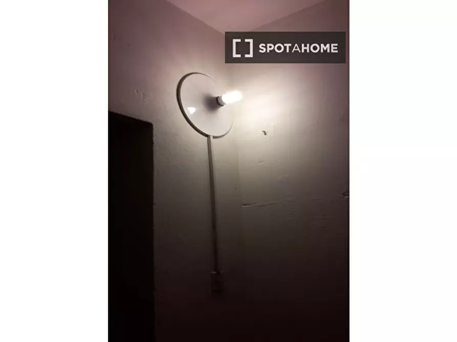 Immagine 11 di Camera condivisa in affitto  in Via S. Giovanni a Trento