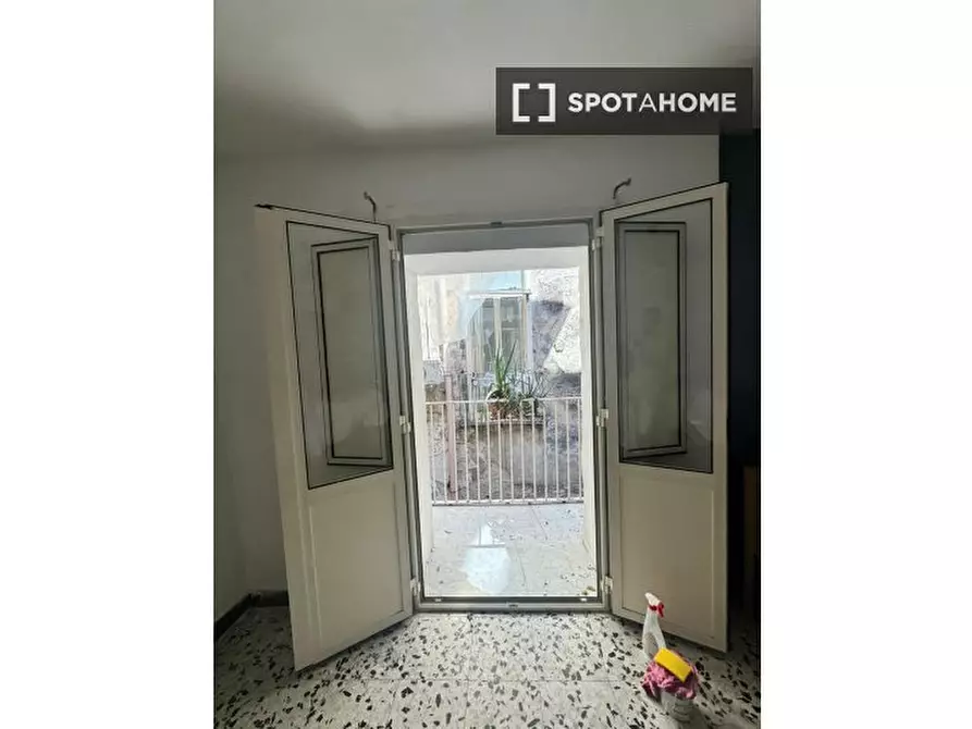 Immagine 5 di Ufficio in affitto  in Via Nilo a Napoli