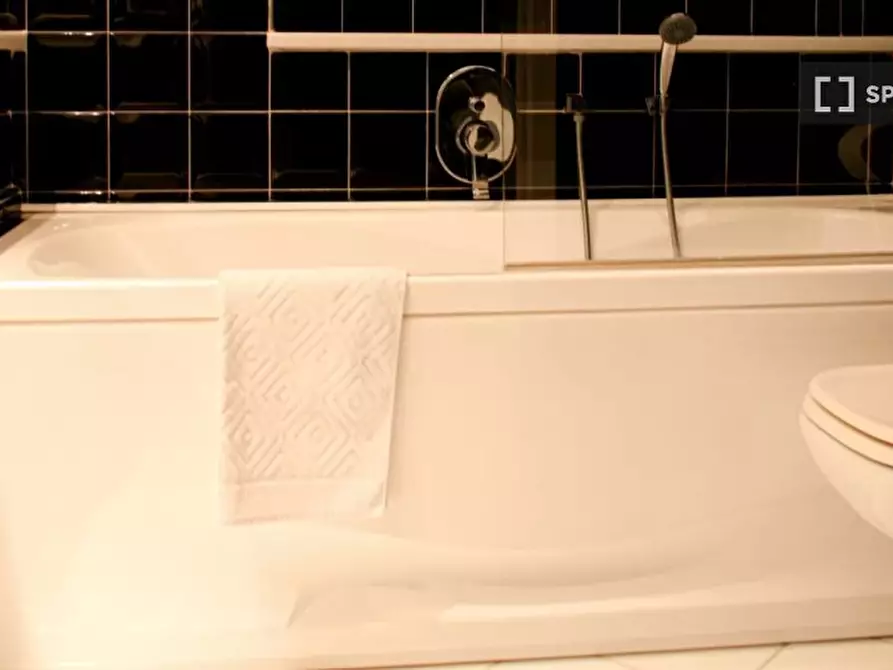 Immagine 14 di Appartamento in affitto  in Via Privata Giulio Bergonzoli a Milano