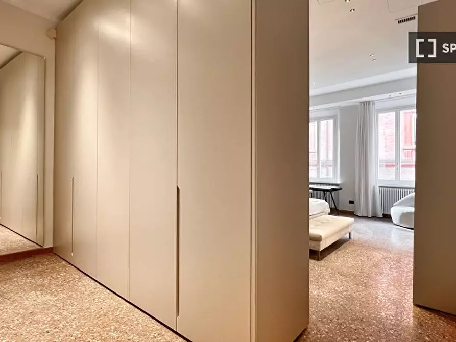 Immagine 10 di Appartamento in affitto  in Via Santo Stefano a Bologna