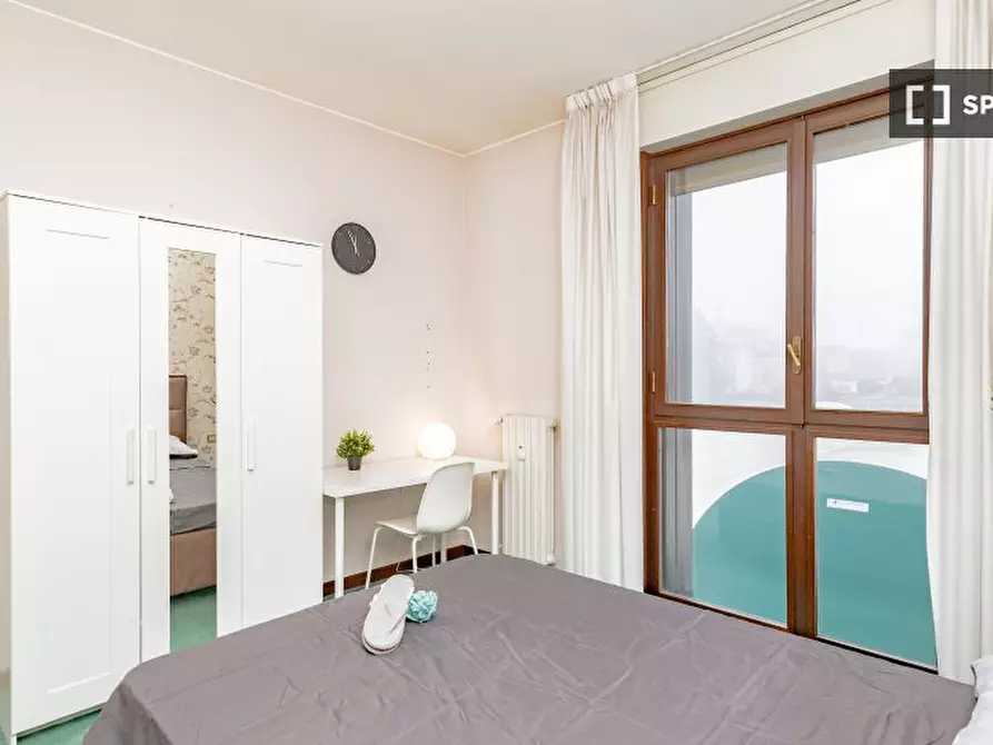 Immagine 4 di Camera condivisa in affitto  in Via Francesco Caracciolo a Milano