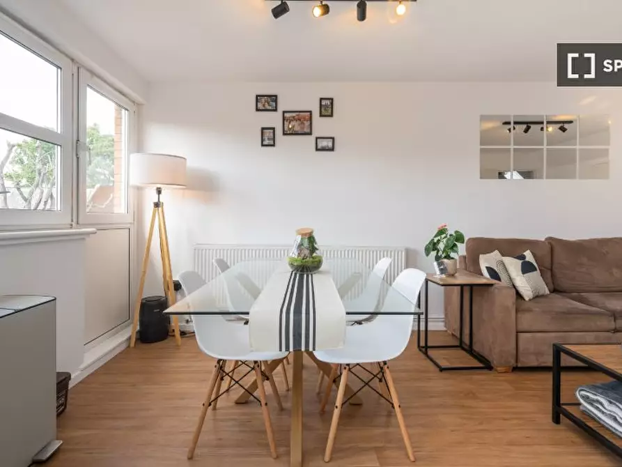 Immagine 7 di Appartamento in affitto  in Vulcan Way a Islington