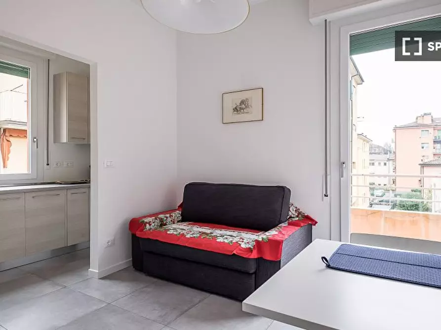 Immagine 7 di Appartamento in affitto  in Via Giovanni Lorenzo Bernini a Bologna