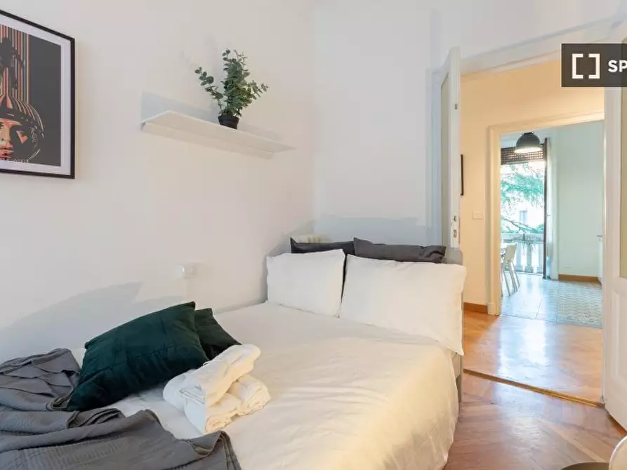Immagine 1 di Camera condivisa in affitto  in Viale Romagna a Milano