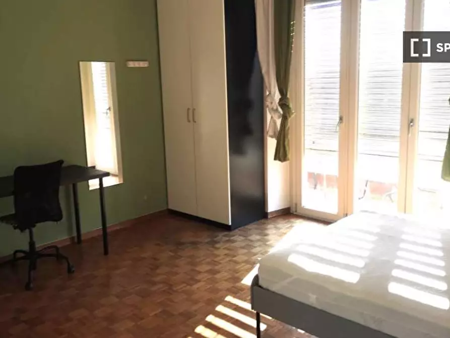 Immagine 2 di Camera condivisa in affitto  in Piazza Trento Trieste a Bologna