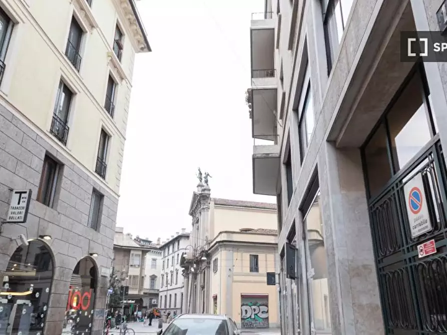 Immagine 16 di Appartamento in affitto  in Via Santa Maria Valle a Milano