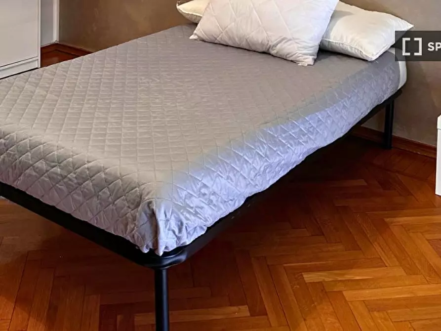 Immagine 3 di Camera condivisa in affitto  in C.so Giulio Cesare a Torino