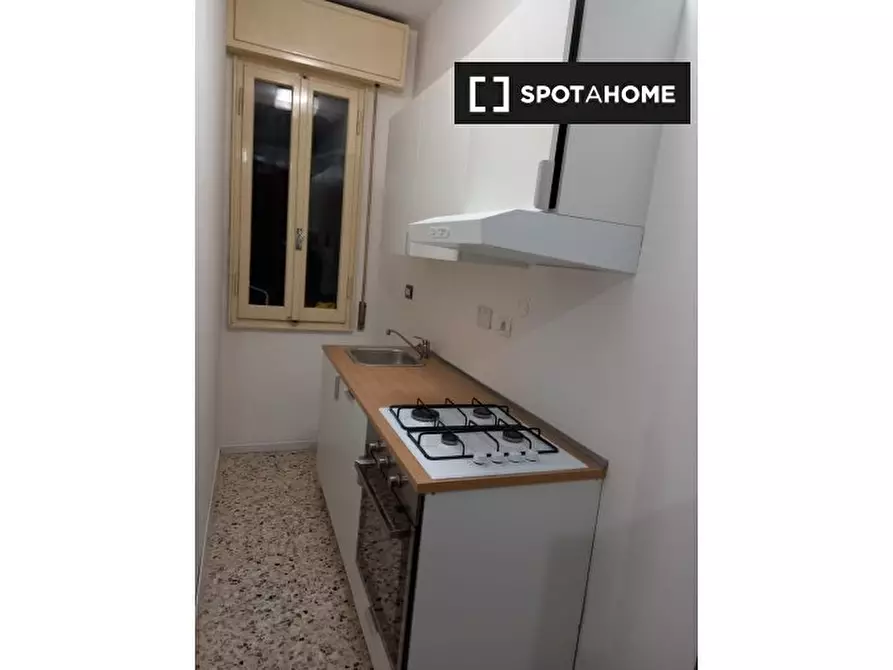 Immagine 11 di Camera condivisa in affitto  in Via Tommaso Salvini a Bologna