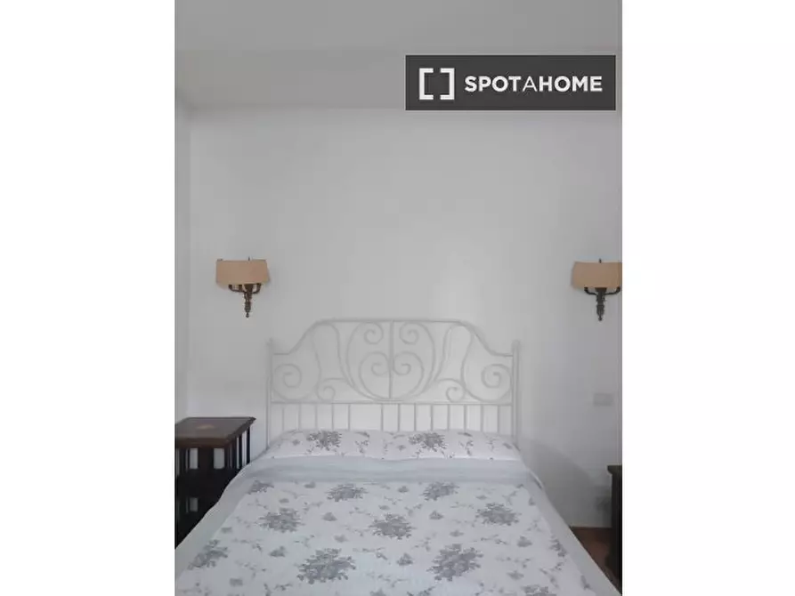 Immagine 18 di Appartamento in affitto  in Via Giulia a Roma