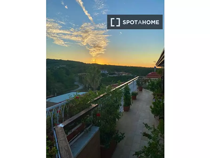 Immagine 2 di Appartamento in affitto  in Via Due Portoni a Napoli