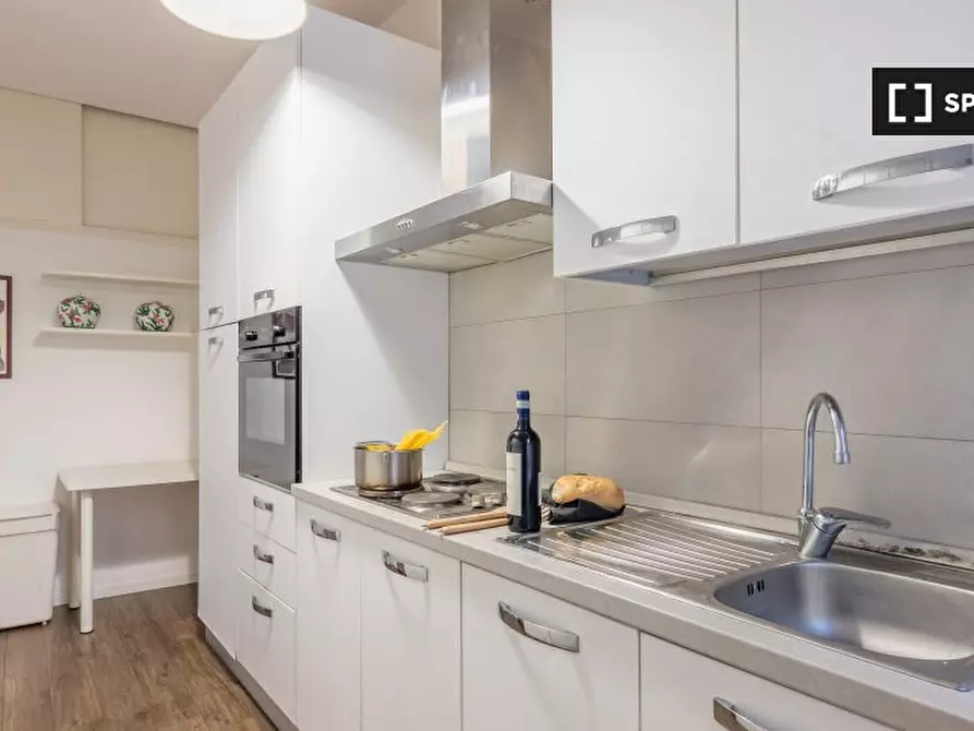 Immagine 8 di Appartamento in affitto  in Via dei Leoni, 2, 50122 Firenze FI, Italy a Firenze