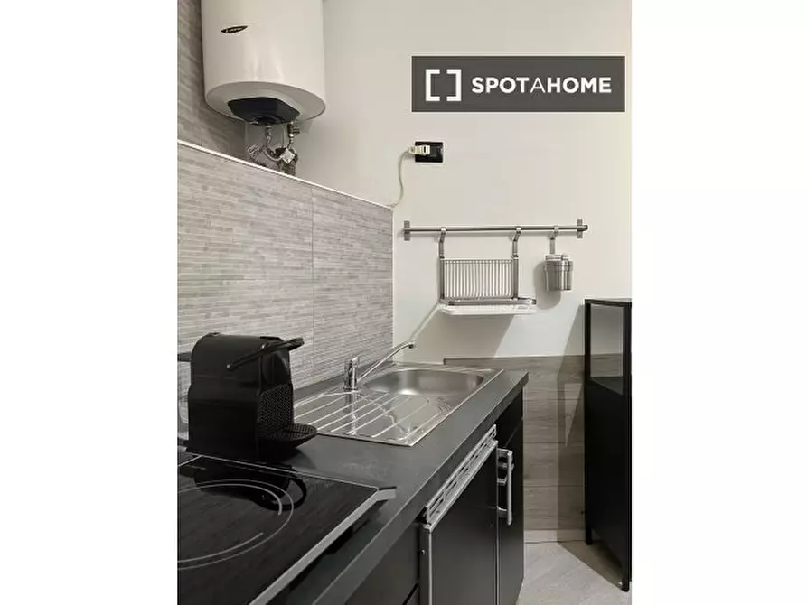 Immagine 8 di Appartamento in affitto  in Via S. Faustino a Milano