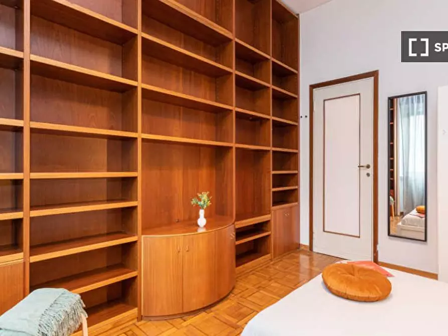 Immagine 7 di Camera condivisa in affitto  in Viale Emilio Caldara a Milano