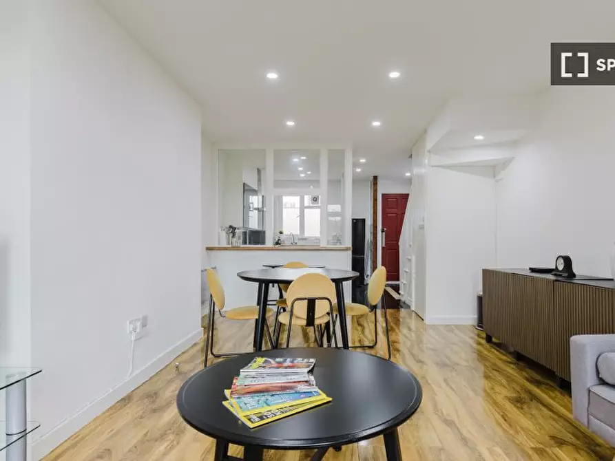 Immagine 7 di Appartamento in affitto  in Alberta St a Camberwell