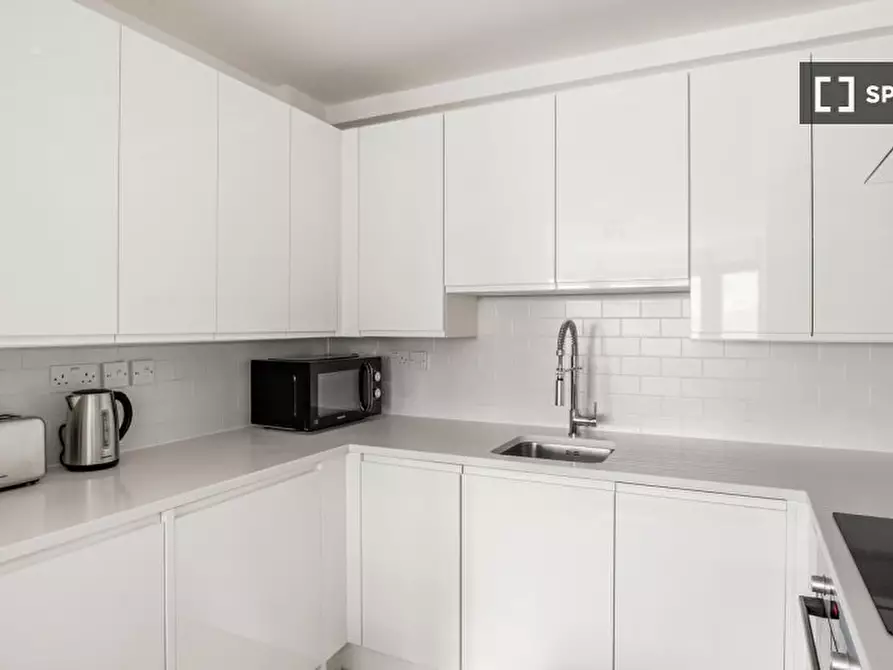 Immagine 5 di Appartamento in affitto  in Portsoken St a Poplar
