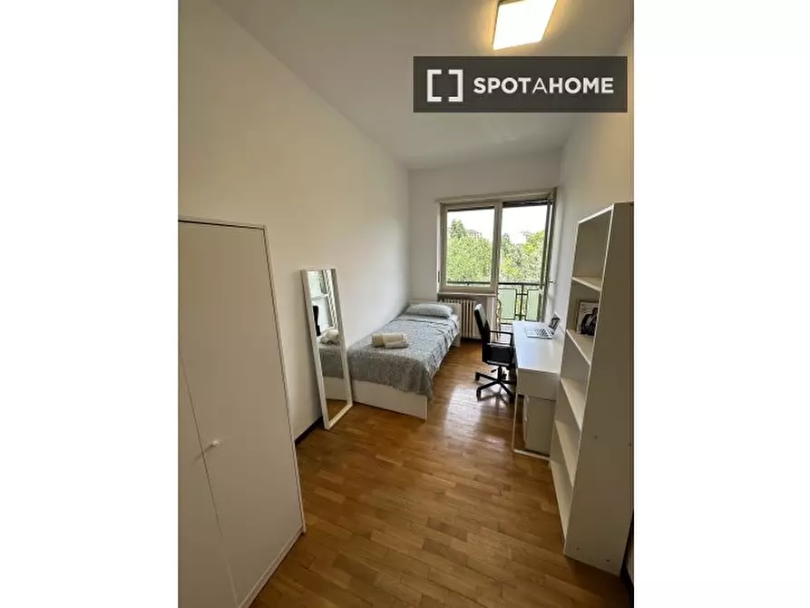 Immagine 15 di Camera condivisa in affitto  in Via Luigi Bellotti Bon a Torino