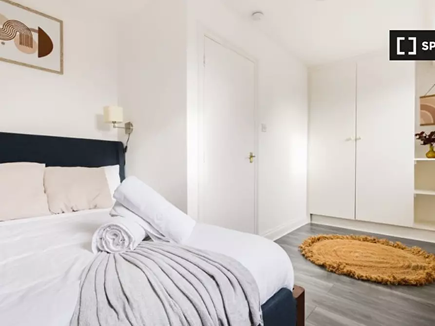 Immagine 15 di Appartamento in affitto  in Goldhawk Rd a Hammersmith