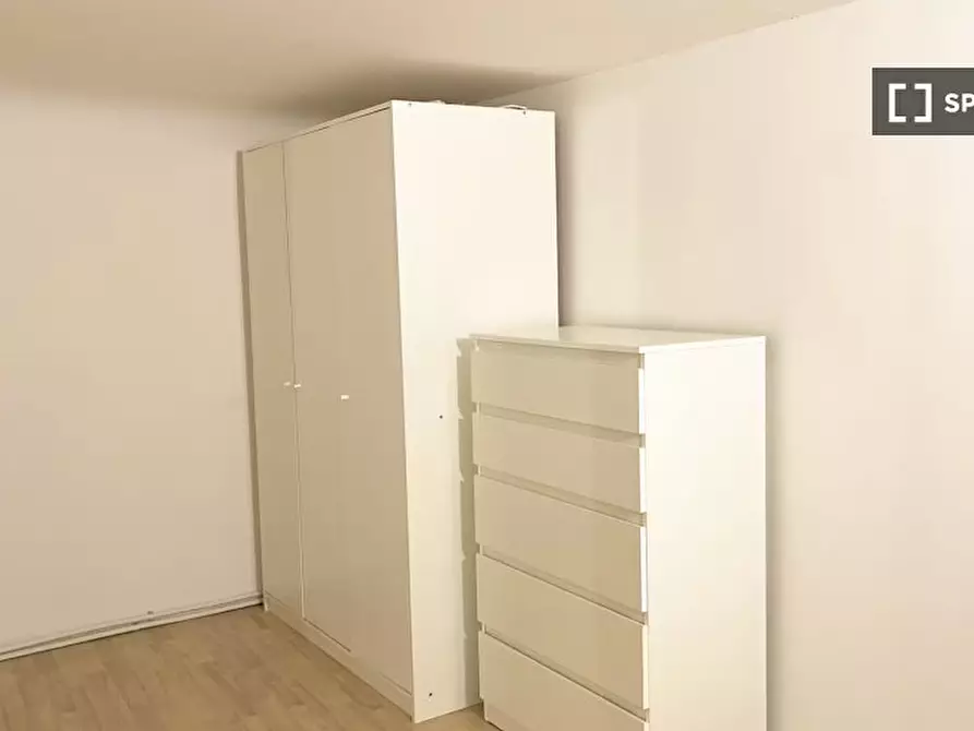 Immagine 4 di Camera condivisa in affitto  in Via Caffaro a Genova