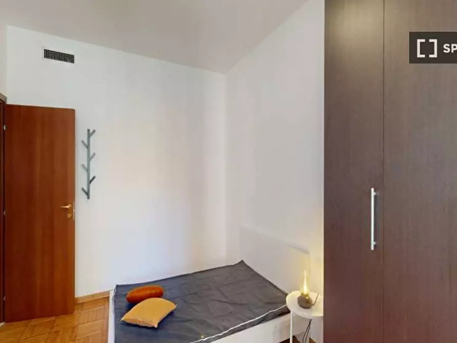 Immagine 15 di Camera condivisa in affitto  in Via Copernico a Milano