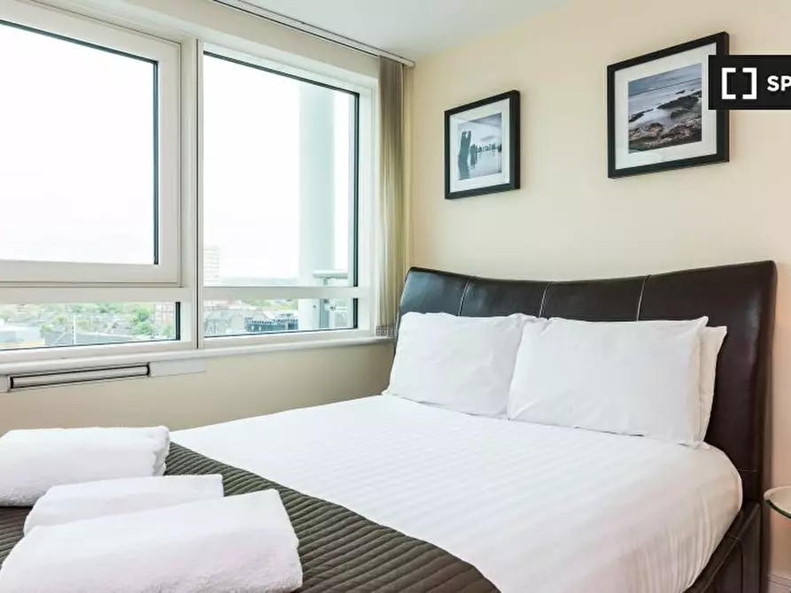 Immagine 7 di Appartamento in affitto  in St George Wharf a Lambeth