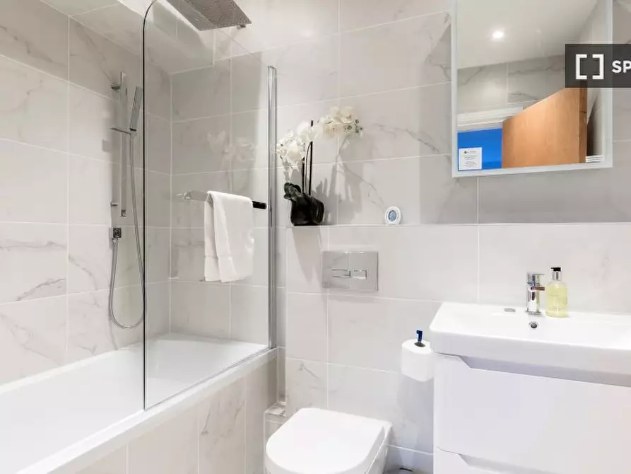 Immagine 8 di Appartamento in affitto  in Nevern Pl a Kensington