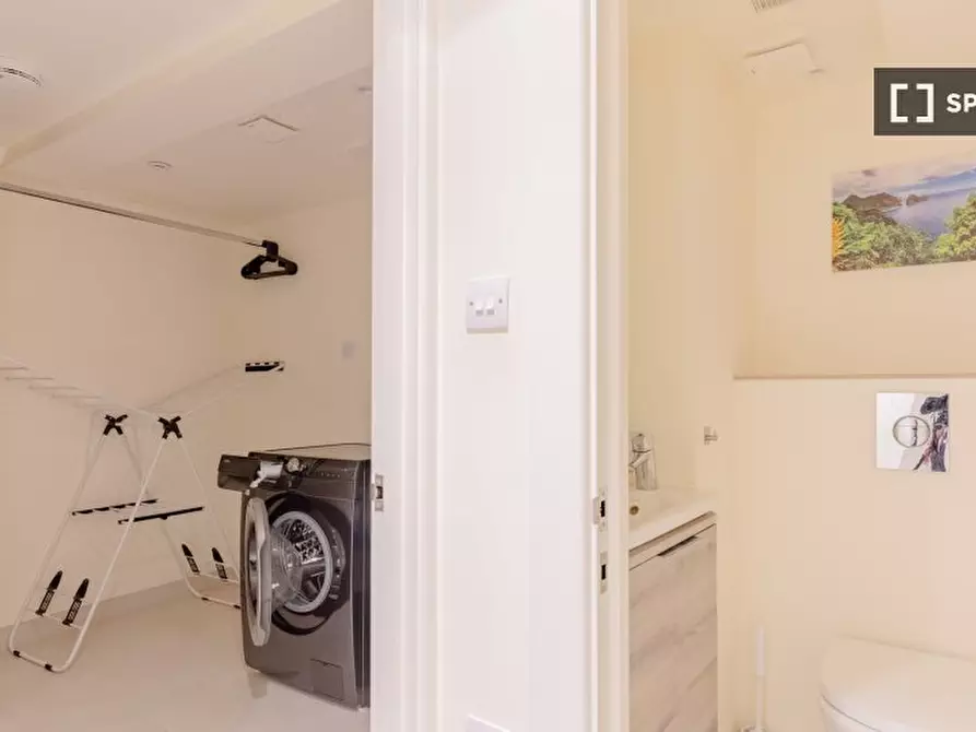 Immagine 18 di Appartamento in affitto  in Batoum Gardens a Hammersmith