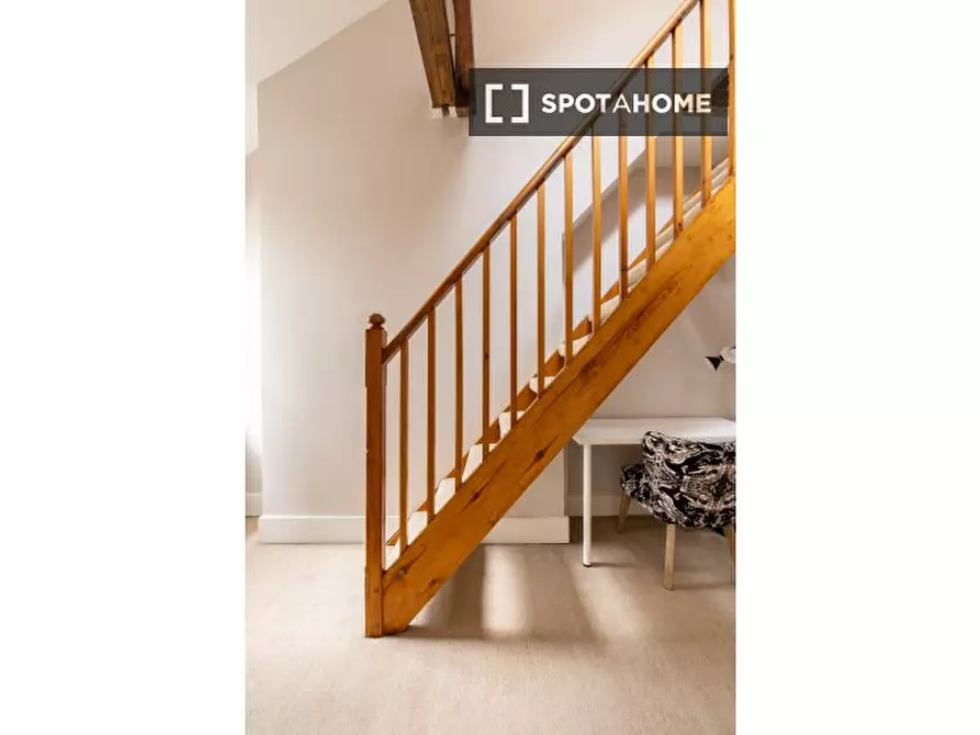Immagine 5 di Appartamento in affitto  in Tabard Street a Camberwell