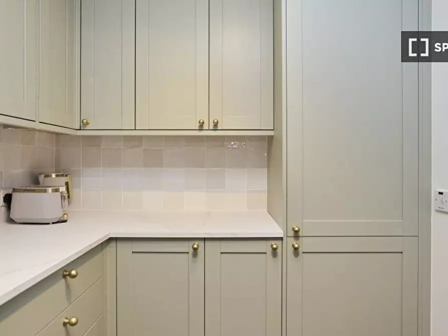 Immagine 6 di Appartamento in affitto  in Fulham Road a Hammersmith