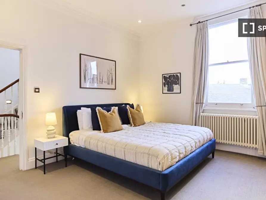 Immagine 17 di Appartamento in affitto  in Rudall Cres a Camden Town