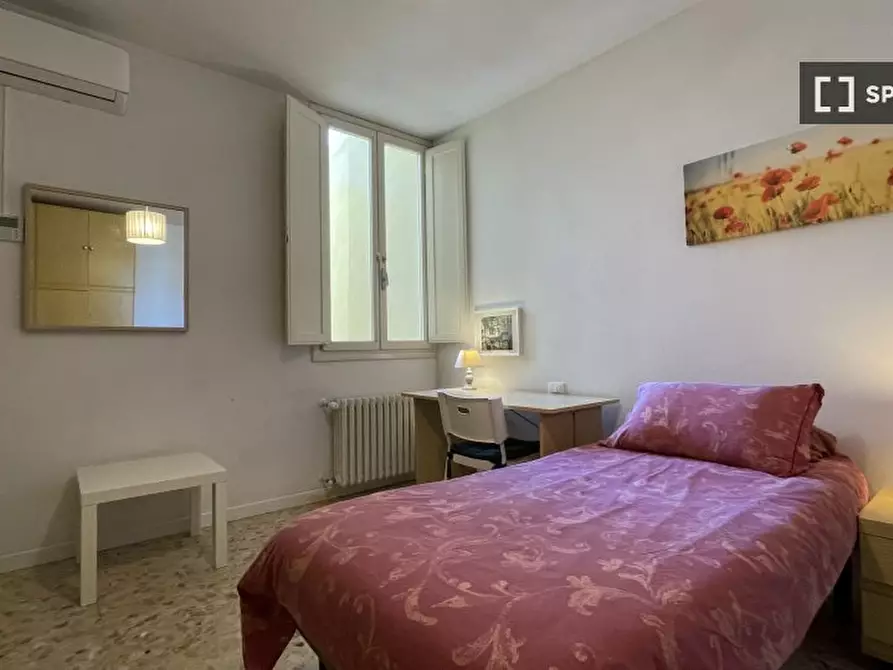 Immagine 1 di Camera condivisa in affitto  in Via Guglielmo Marconi, 50131 Firenze FI, Italy a Firenze