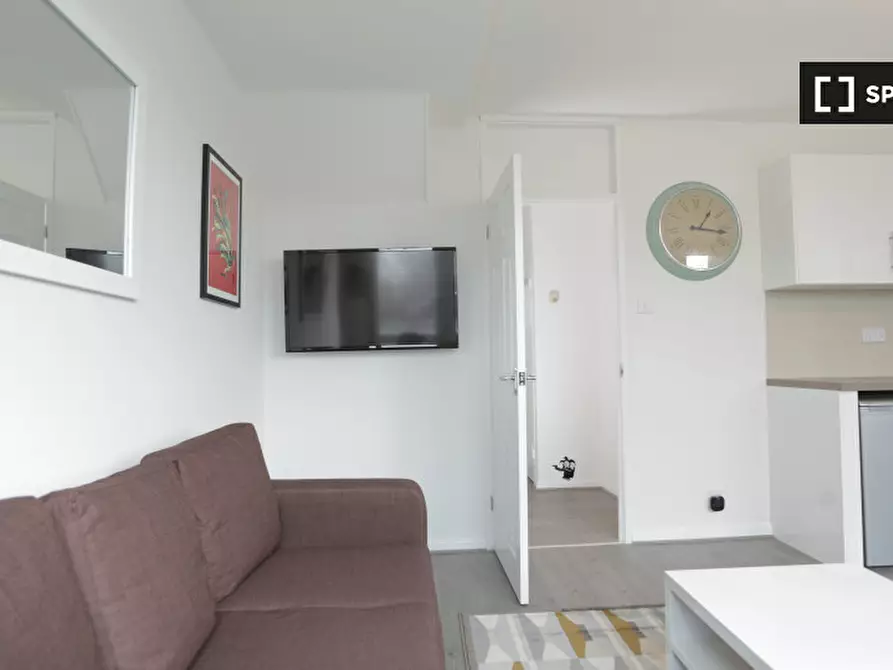 Immagine 5 di Camera condivisa in affitto  in Corringham Rd a Poplar