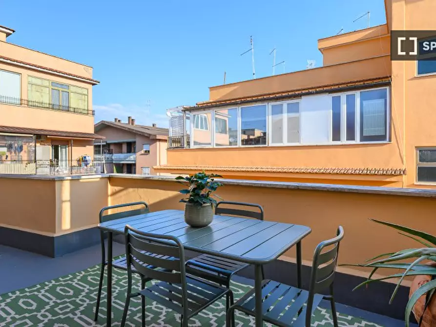Immagine 4 di Appartamento in affitto  in Via dei Monti di Primavalle a Roma