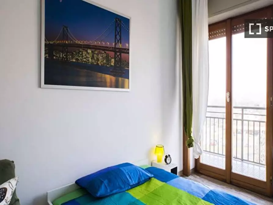 Immagine 2 di Camera condivisa in affitto  in Piazza Stuparich a Milano