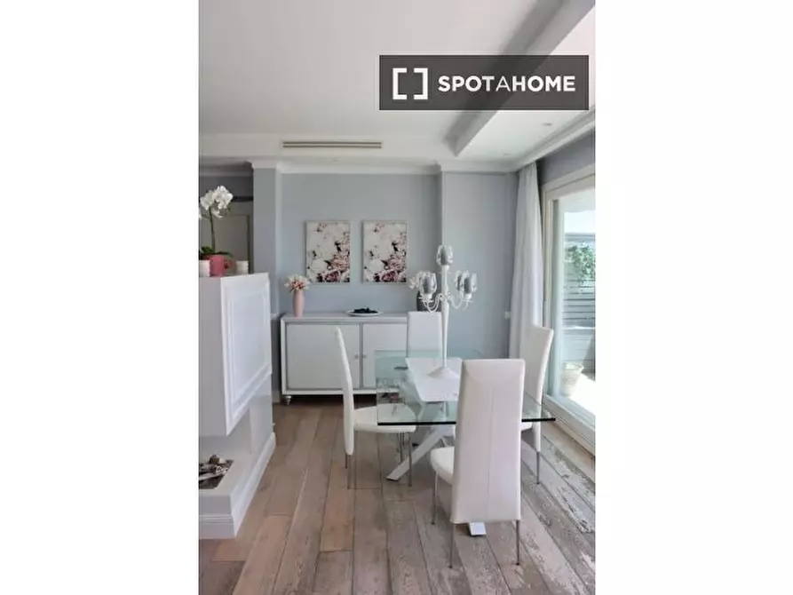 Immagine 6 di Appartamento in affitto  in Via Silvestri a Roma