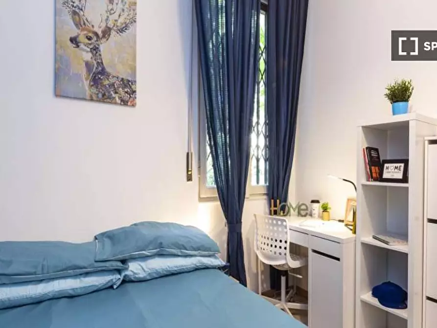 Immagine 1 di Camera condivisa in affitto  in Via Salvatore Barzilai a Milano