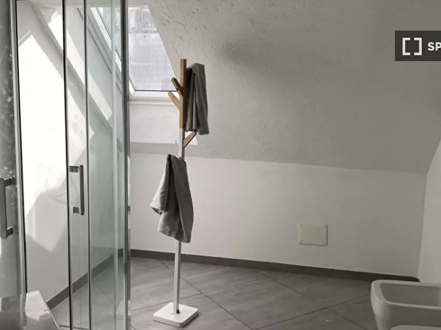 Immagine 13 di Camera condivisa in affitto  in Giovanni Maria a Milano