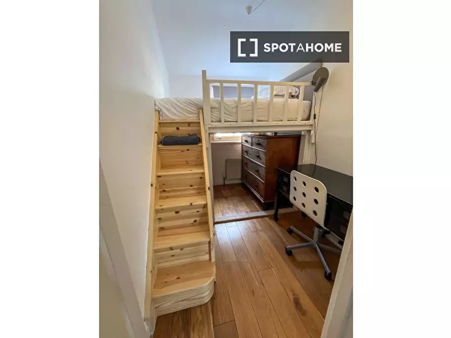 Immagine 14 di Appartamento in affitto  in Willoughby Rd, Hampstead, London NW3 1RU, UK a Camden Town