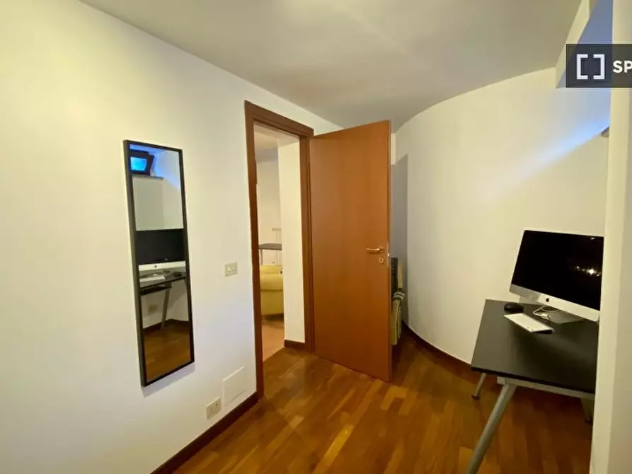 Immagine 3 di Appartamento in affitto  in Via Roberto Rossellini a Roma