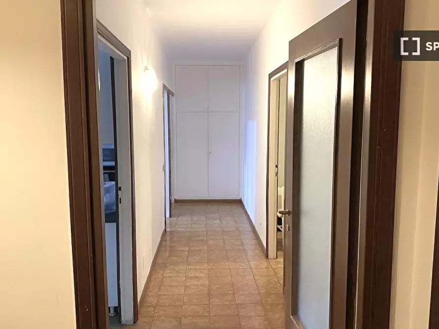 Immagine 16 di Camera condivisa in affitto  in Via Michelangelo Tilli a Roma