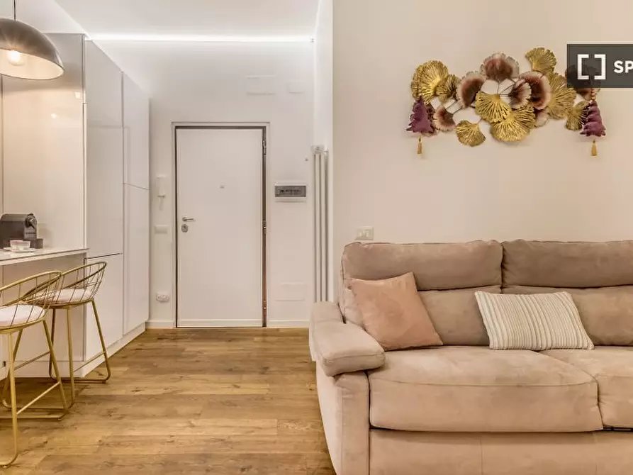 Immagine 15 di Appartamento in affitto  in Via Ippolito Nievo a Roma