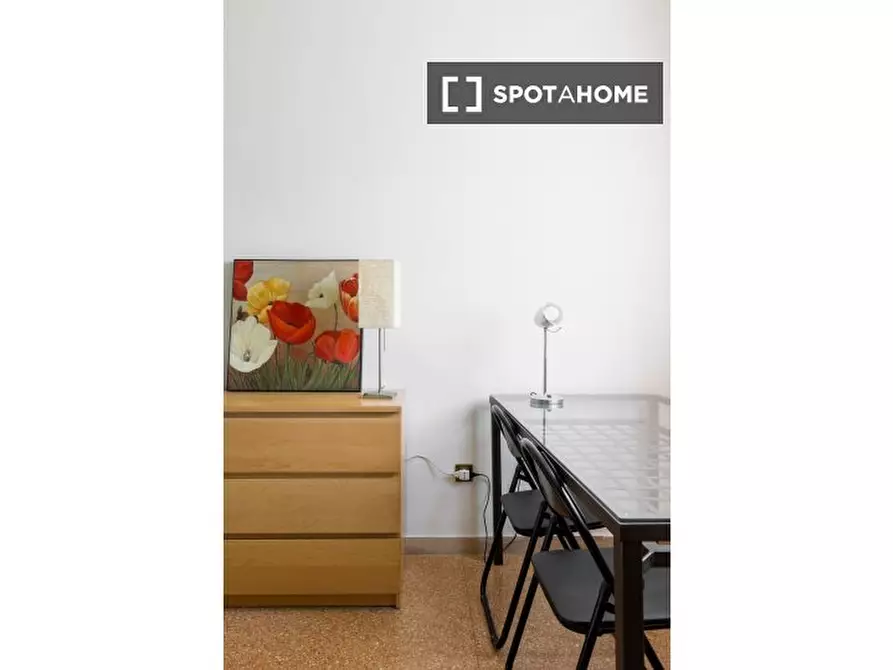 Immagine 17 di Appartamento in affitto  in Via Genova a Bologna
