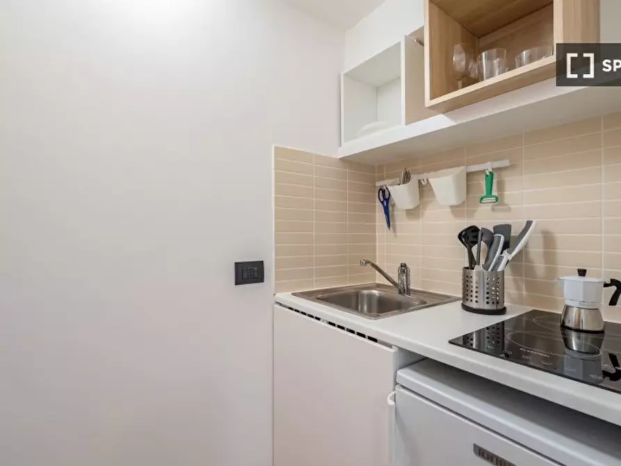 Immagine 10 di Ufficio in affitto  in Corso Magenta a Milano