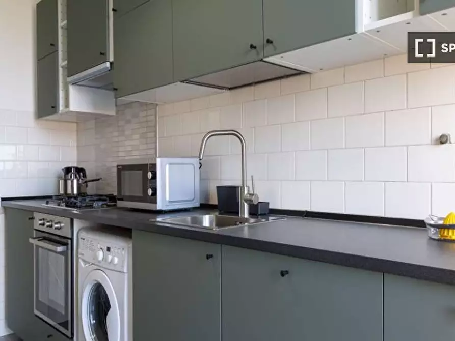 Immagine 11 di Camera condivisa in affitto  in Via Battistotti Sassi a Milano