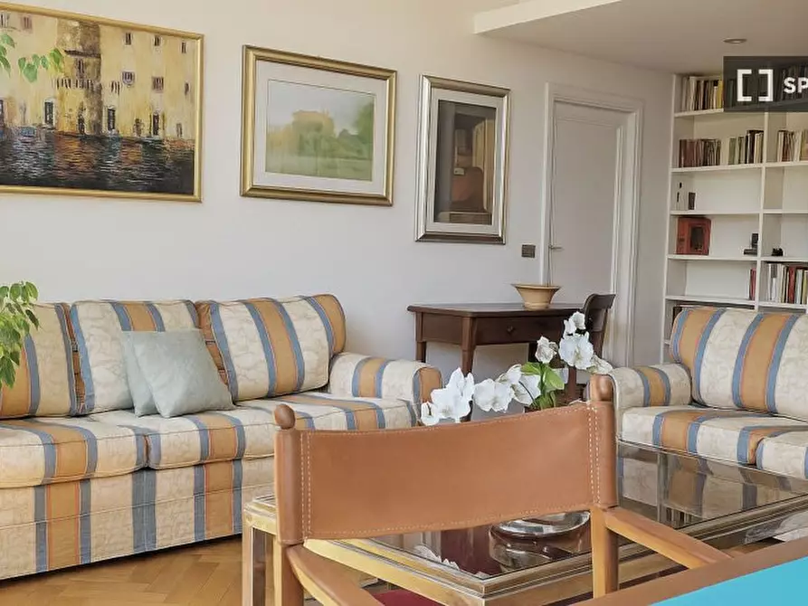 Immagine 5 di Appartamento in affitto  in Via G. Leopardi a Milano